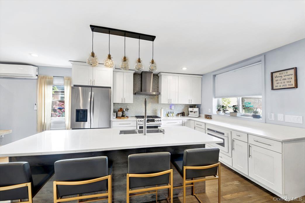 Single Family Philip  Bronx, NY 10465, MLS-989961-3