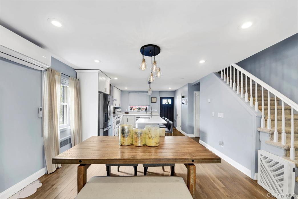 Single Family Philip  Bronx, NY 10465, MLS-989961-6