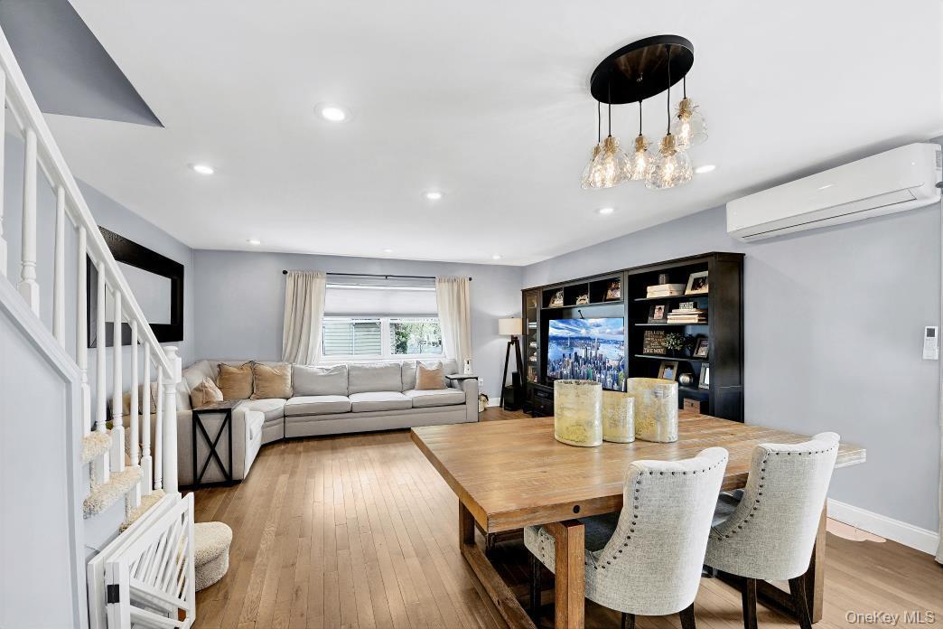 Single Family Philip  Bronx, NY 10465, MLS-989961-7