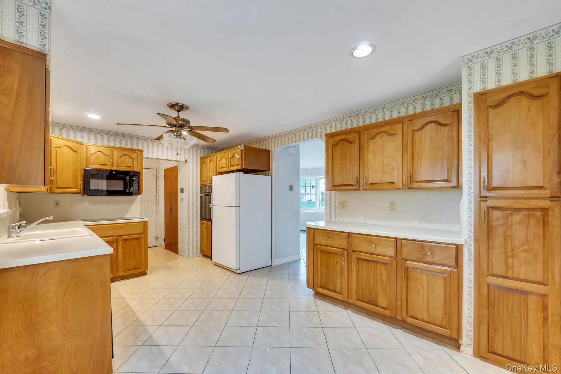 Single Family Nathan  Suffolk County, NY 11716, MLS-989962-20