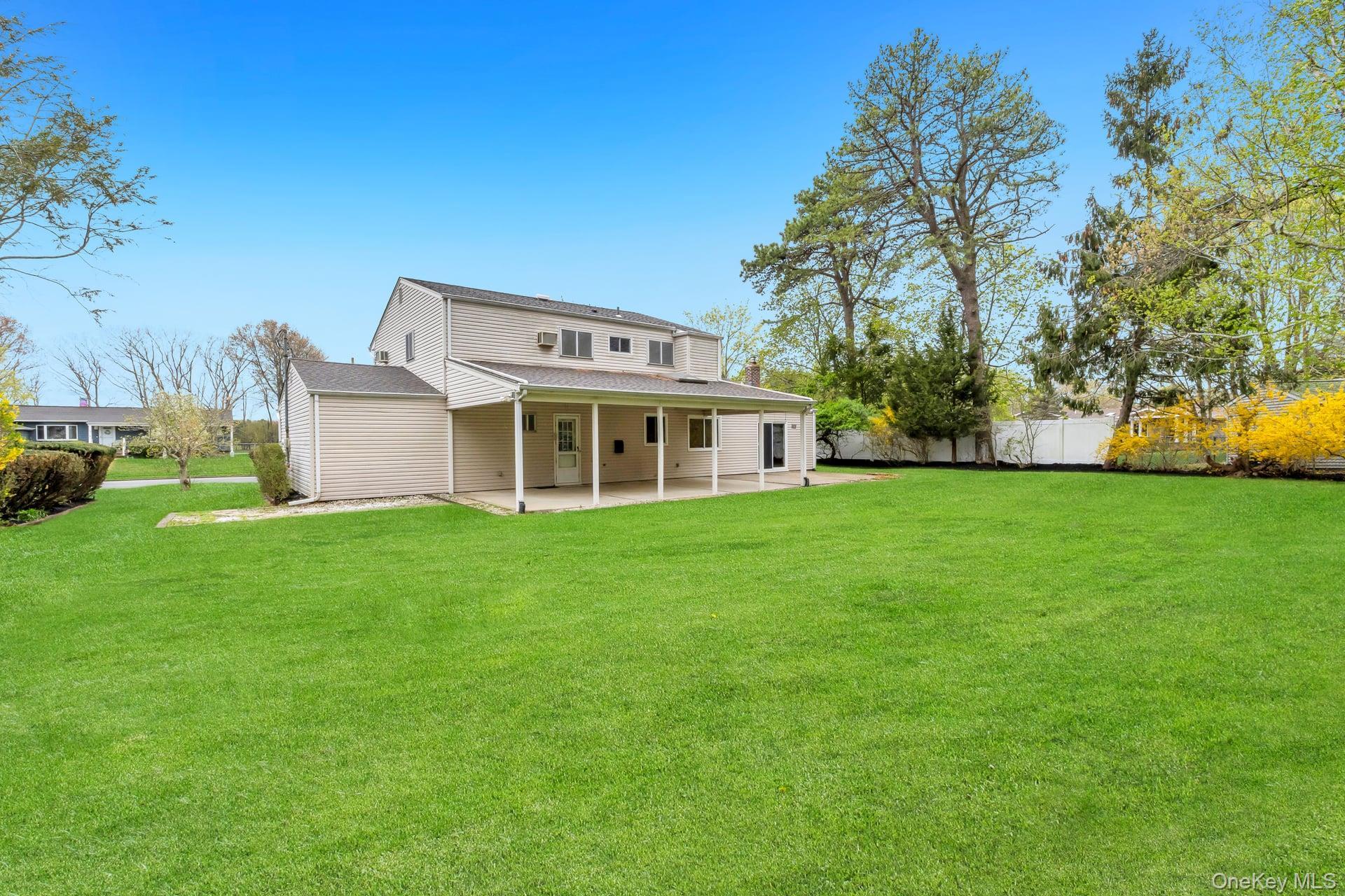 Single Family Nathan  Suffolk County, NY 11716, MLS-989962-7