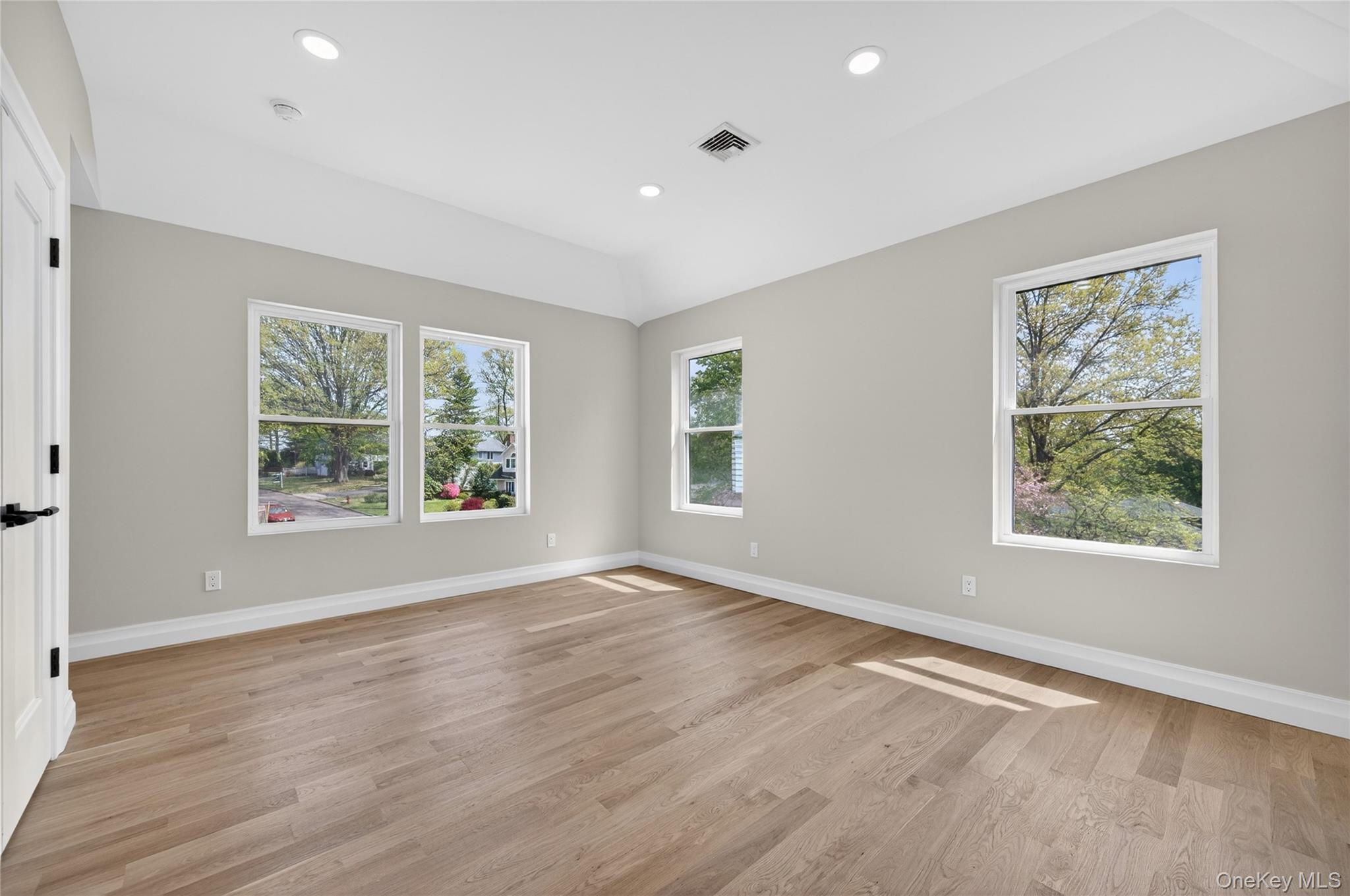 Single Family Ridge Drive  Nassau County, NY 11050, MLS-989974-29