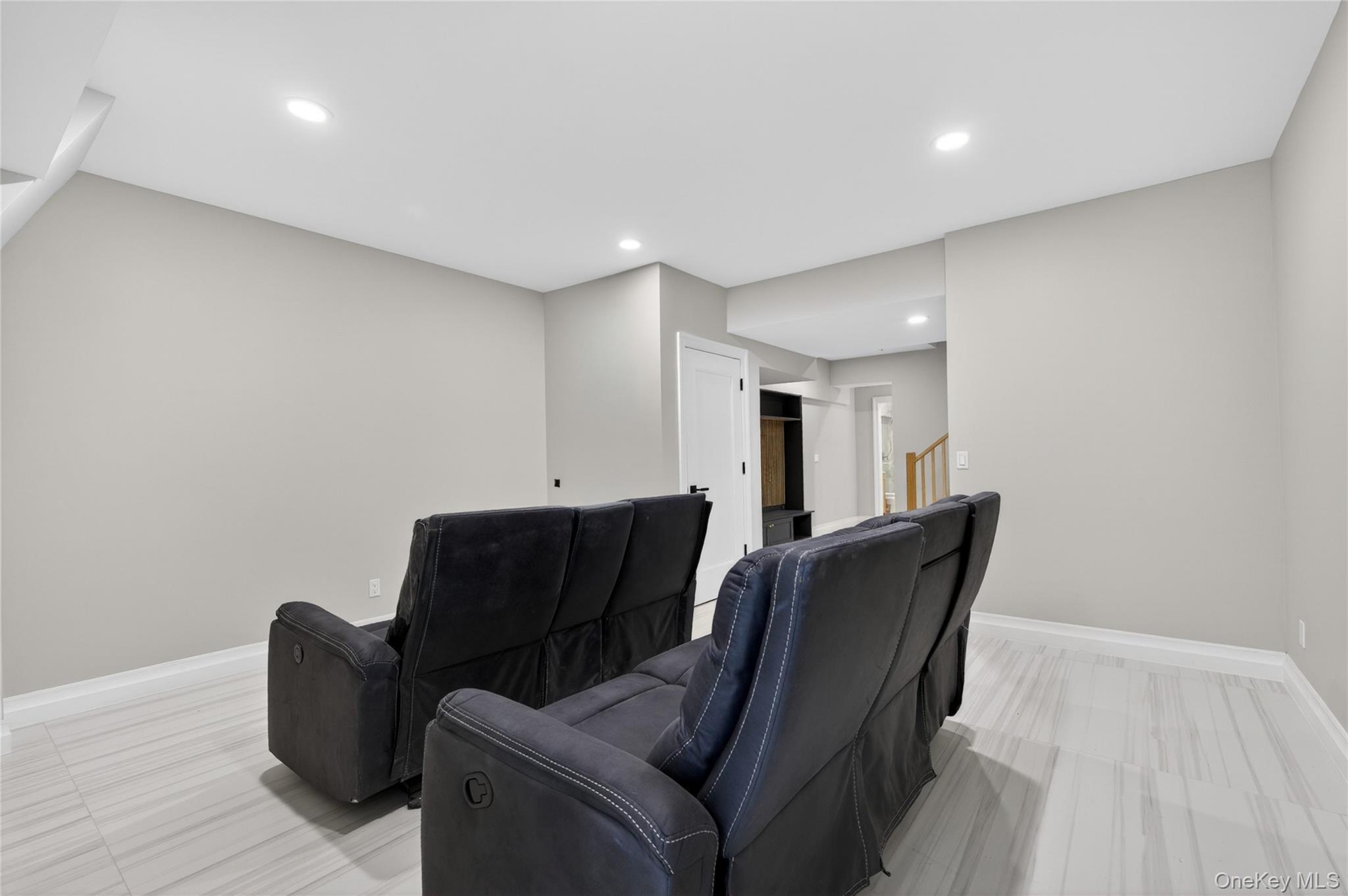 Single Family Ridge Drive Nassau County, NY 11050, MLS-989974-37
