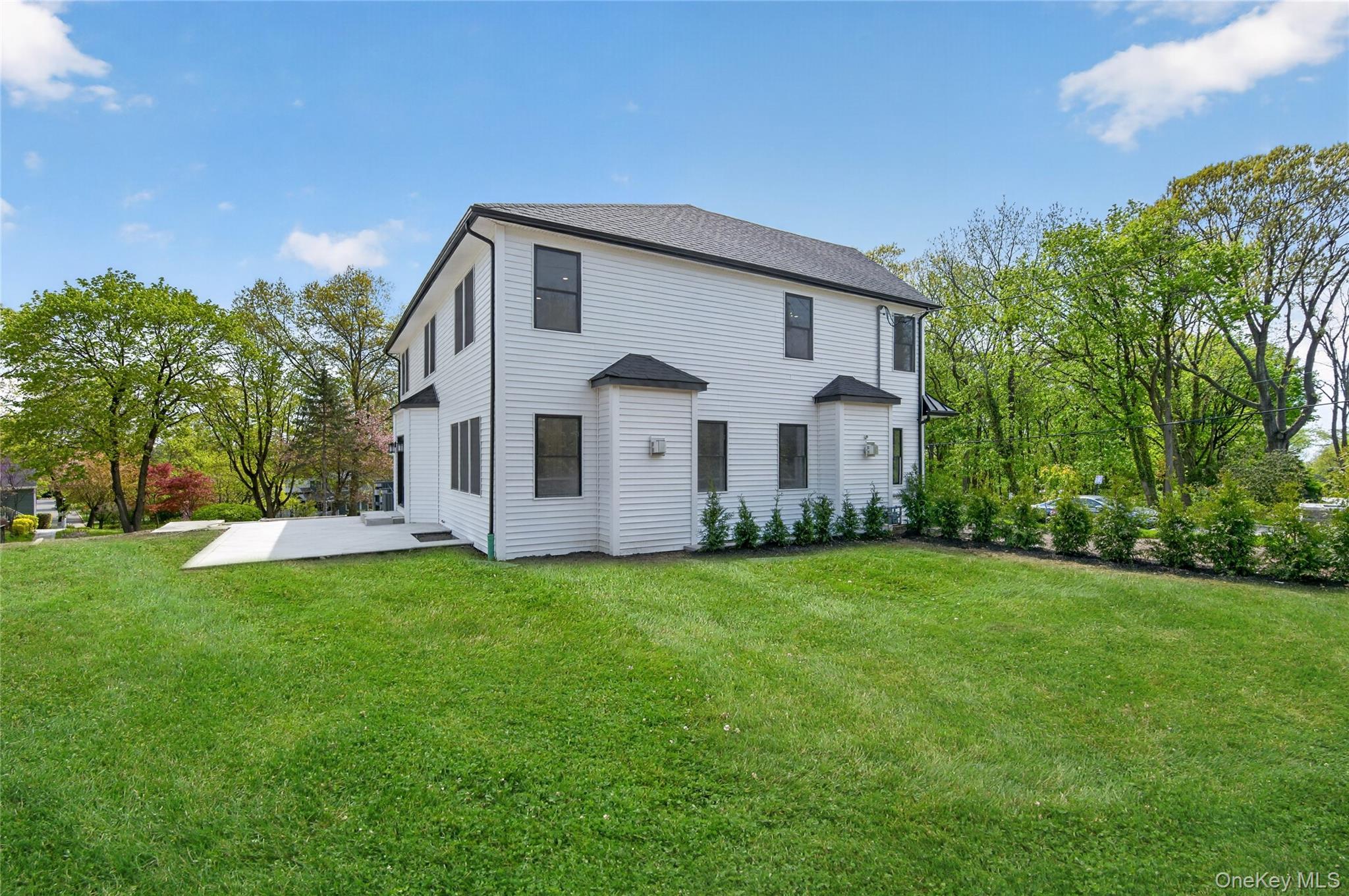 Single Family Ridge Drive  Nassau County, NY 11050, MLS-989974-43