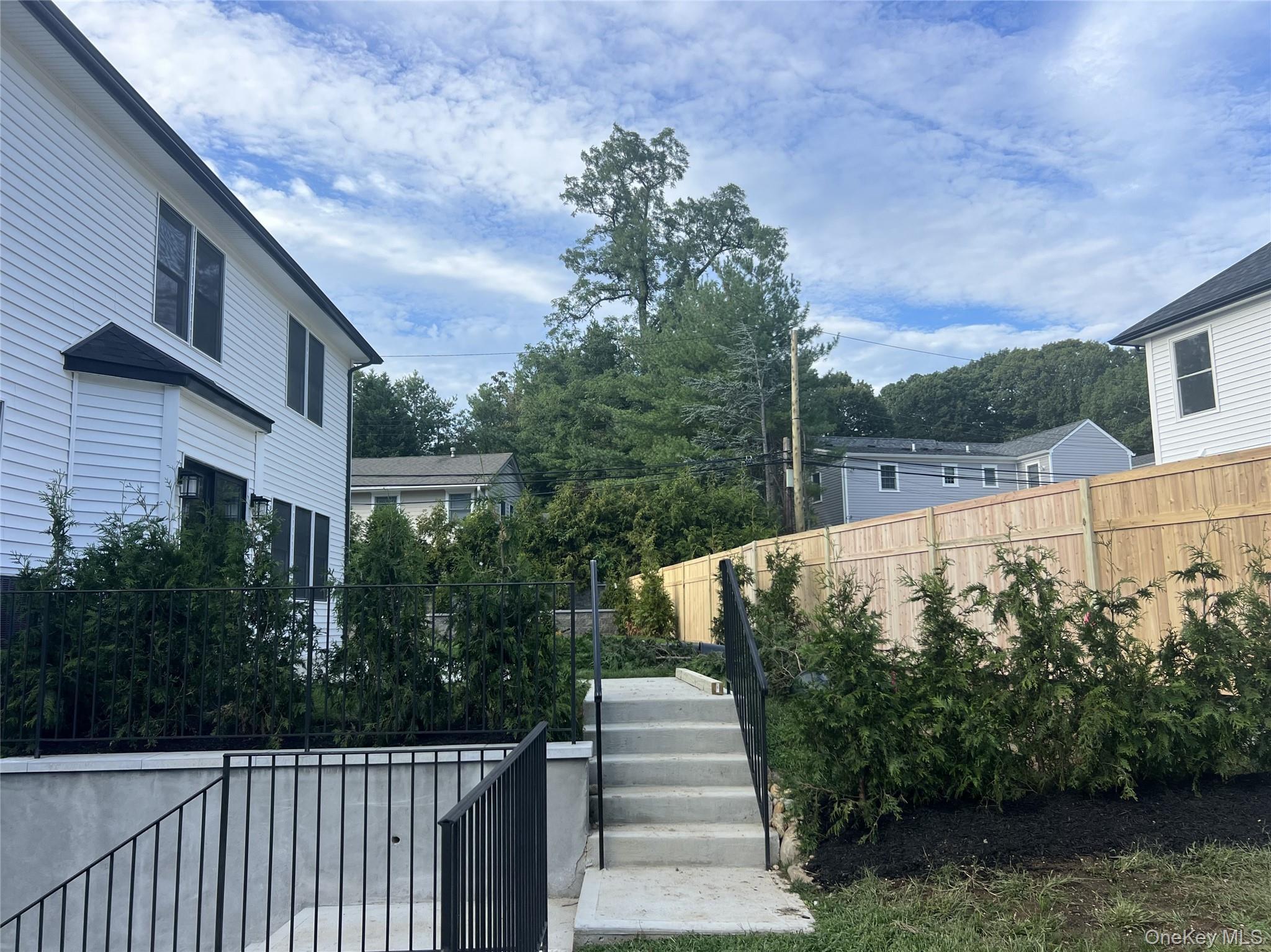 Single Family Ridge Drive Nassau County, NY 11050, MLS-989974-45