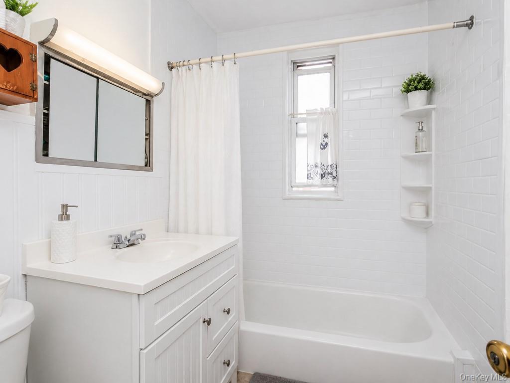 Single Family Holland  Bronx, NY 10467, MLS-989978-19