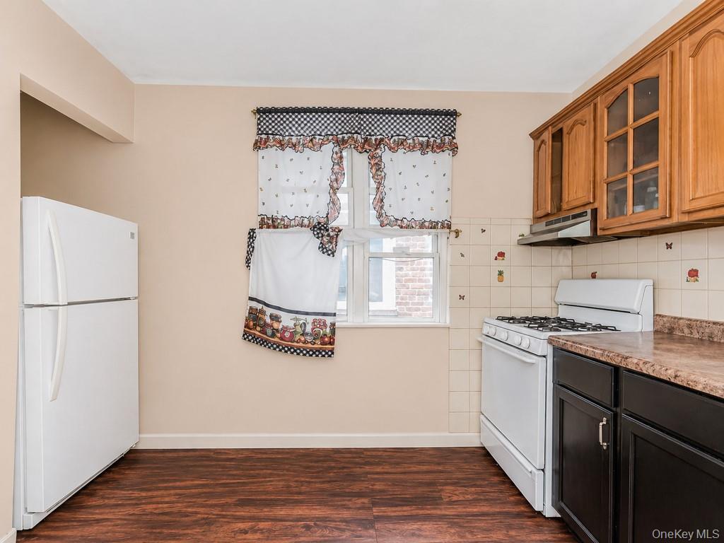 Single Family Holland  Bronx, NY 10467, MLS-989978-5