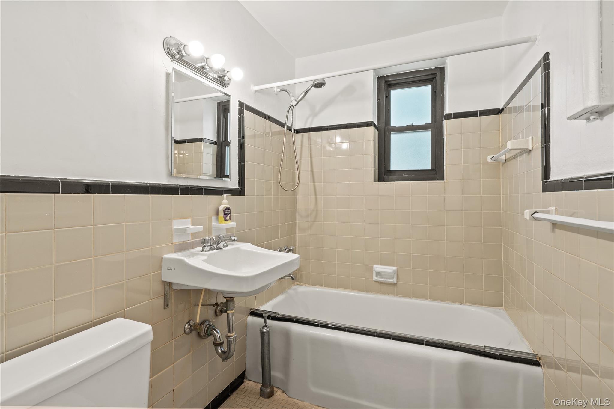 Coop 28th  Queens, NY 11354, MLS-989979-15