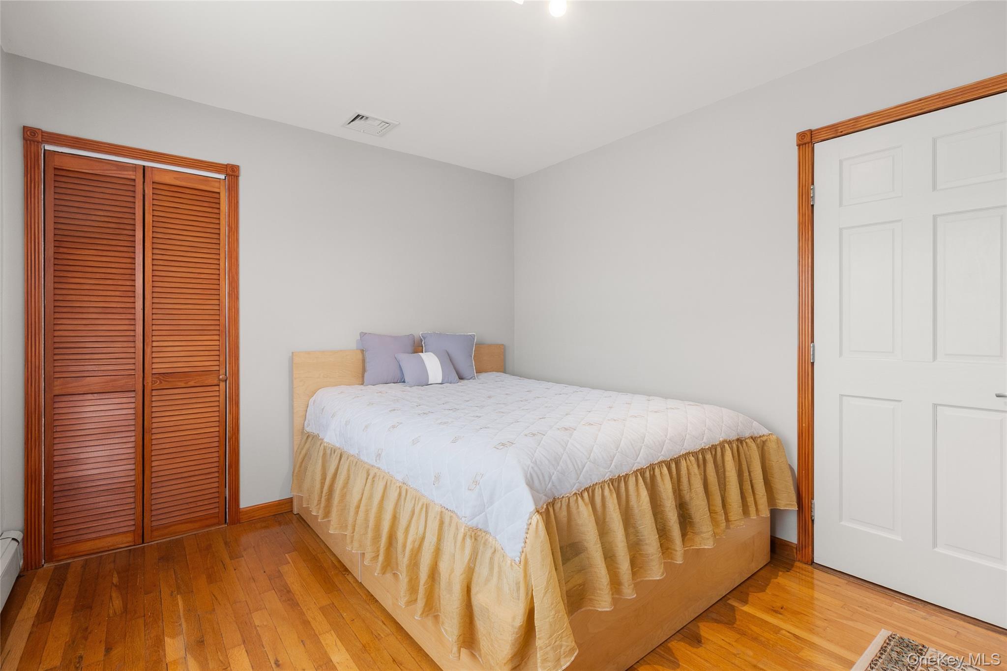Single Family Pratt  Suffolk County, NY 11704, MLS-989982-17