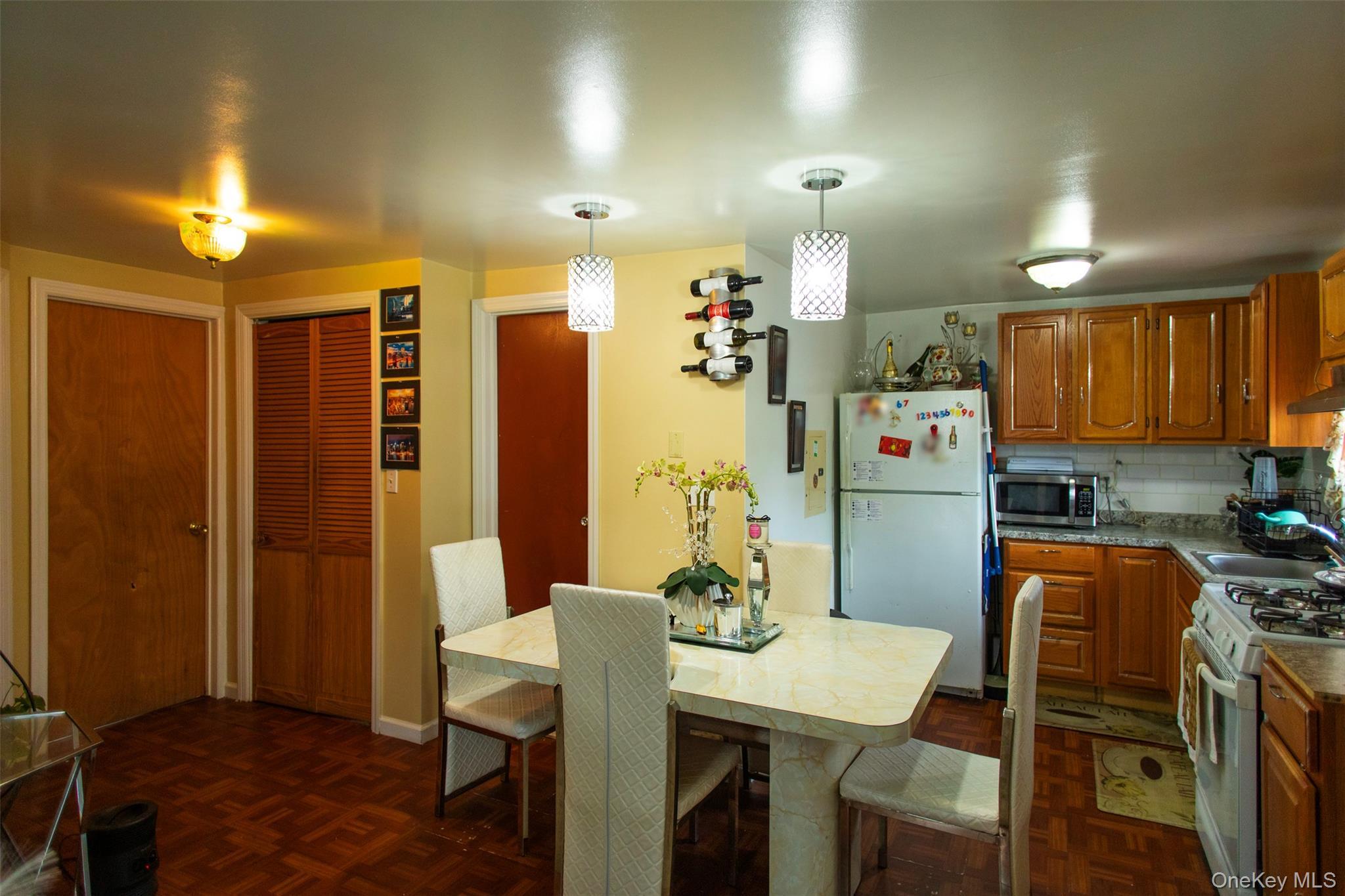 Single Family Brightside  Suffolk County, NY 11722, MLS-990030-17