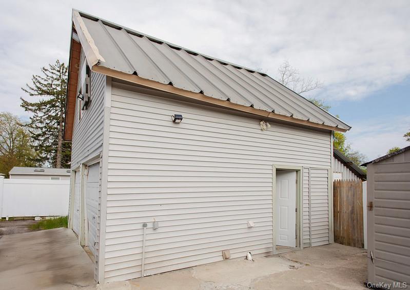 Single Family Brightside  Suffolk County, NY 11722, MLS-990030-22