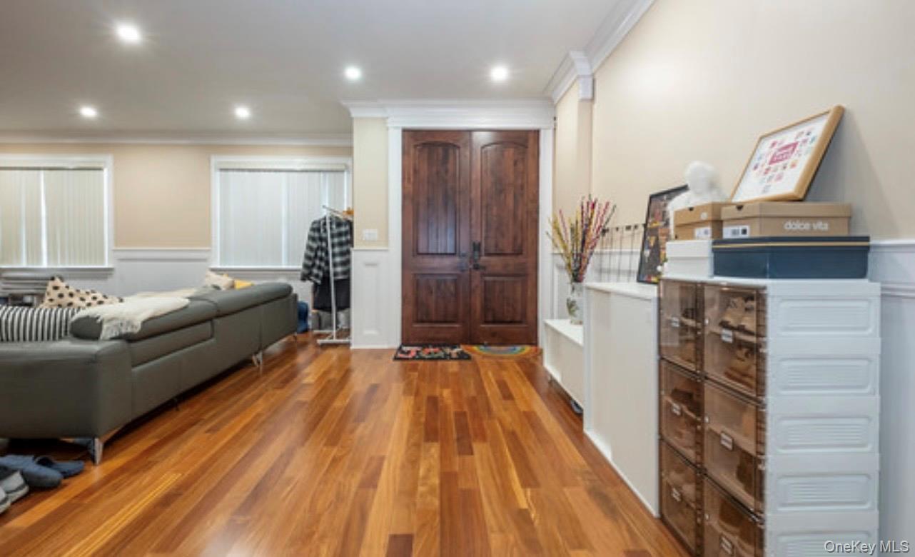 Single Family Van Zandt Avenue Queens, NY 11362, MLS-990066-3