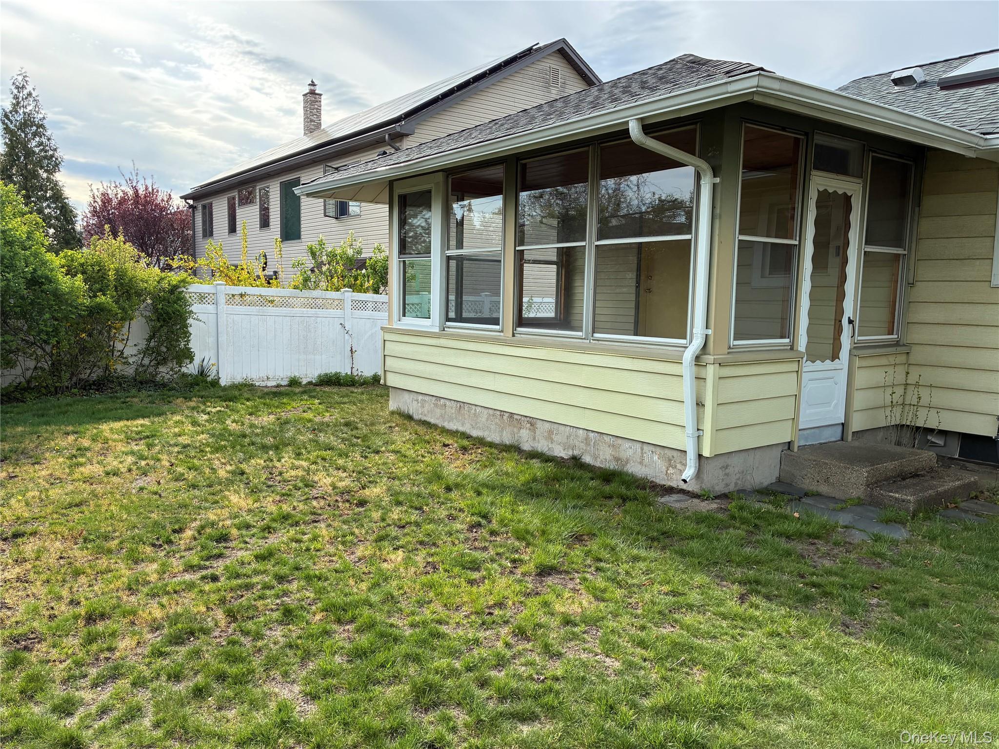Single Family Stephen Marc  Nassau County, NY 11554, MLS-990069-2