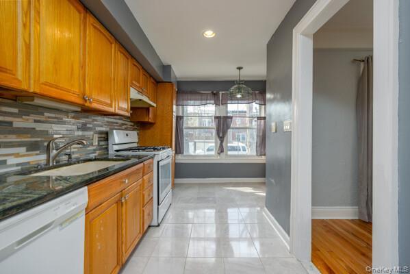 Single Family Selover  Queens, NY 11434, MLS-990071-12