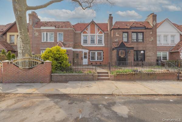 Single Family Selover  Queens, NY 11434, MLS-990071-2