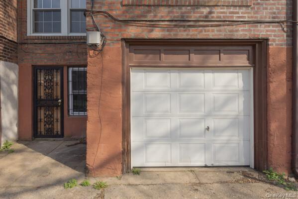 Single Family Selover  Queens, NY 11434, MLS-990071-25