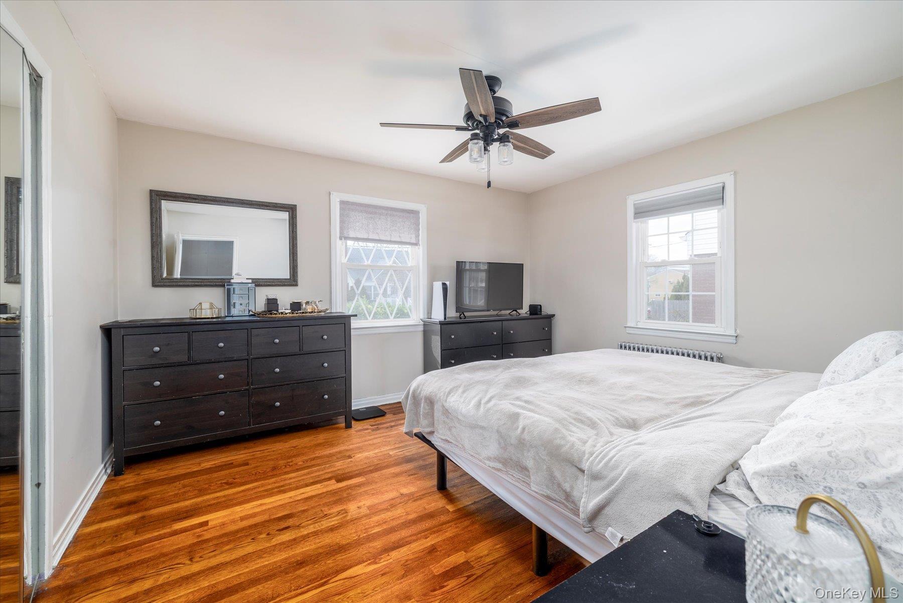 Single Family Laurel  Nassau County, NY 11510, MLS-990072-17