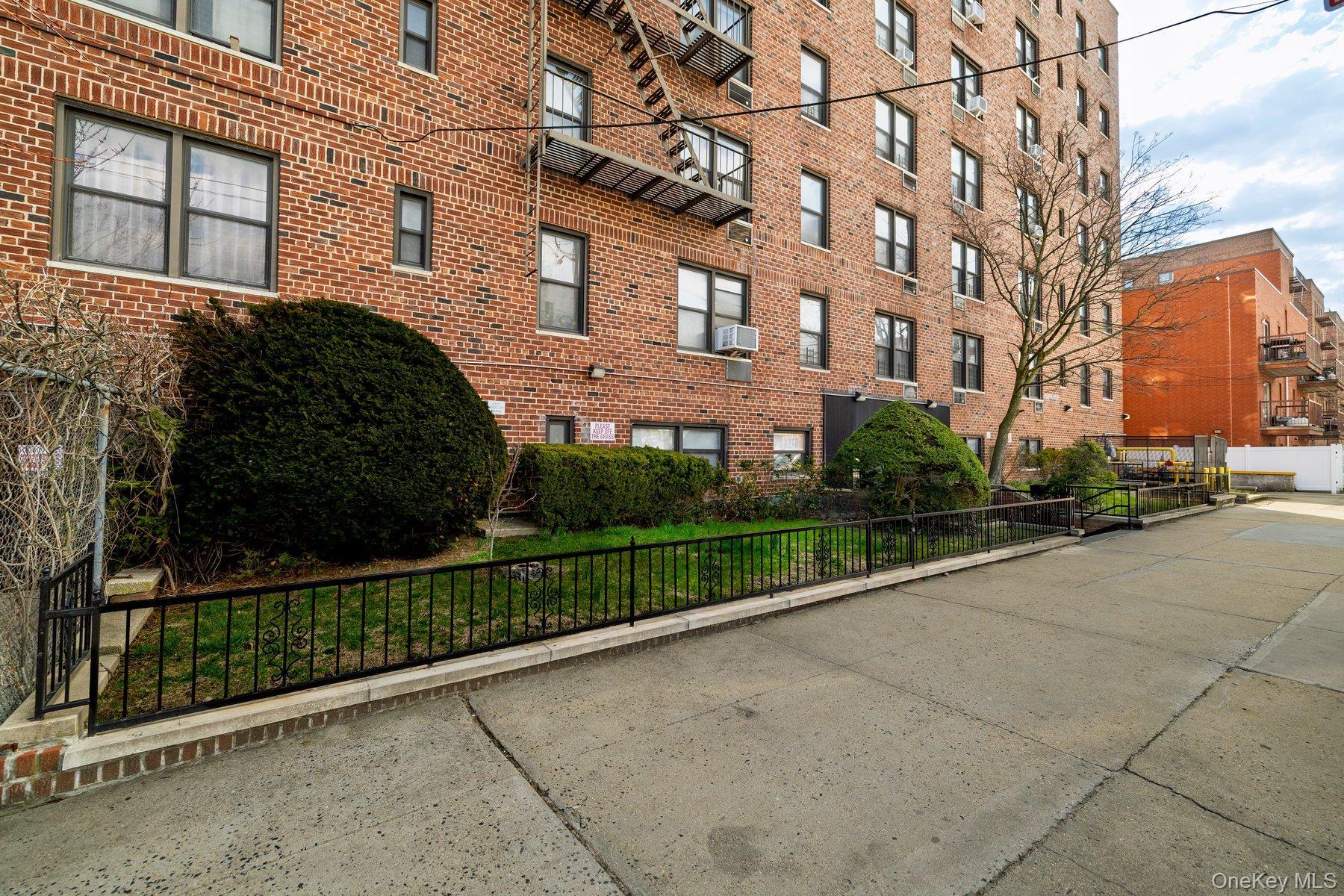 Coop Neilson Queens, NY 11691, MLS-990076-21