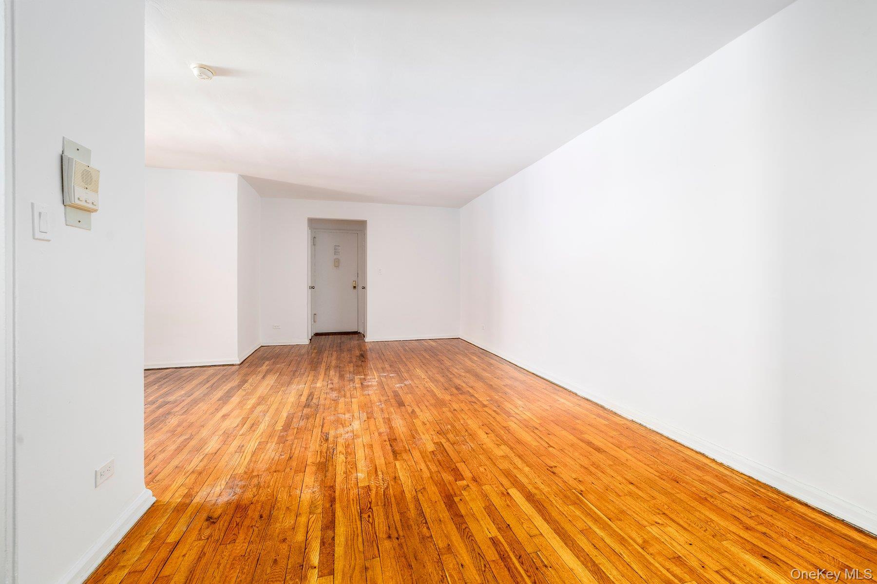 Coop Neilson Queens, NY 11691, MLS-990076-4