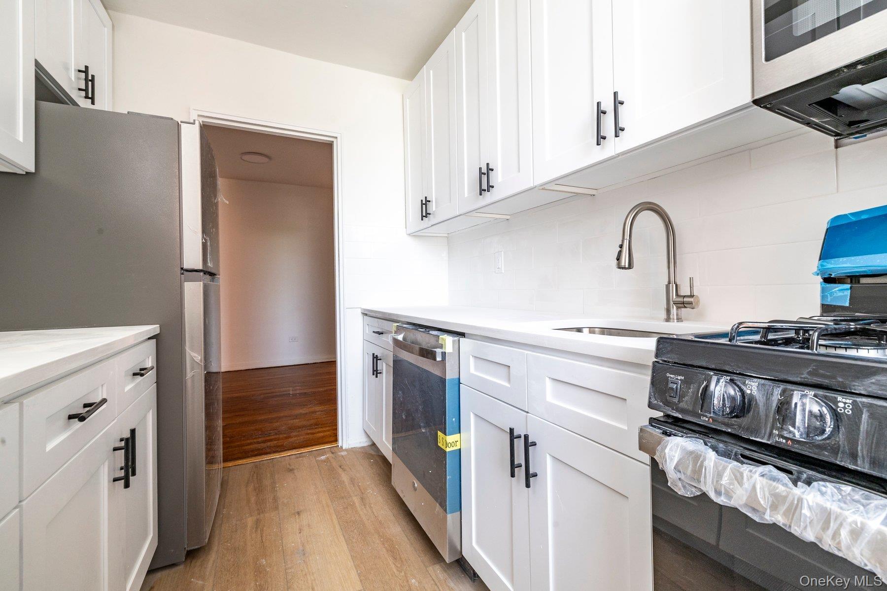 Coop Neilson Queens, NY 11691, MLS-990076-9