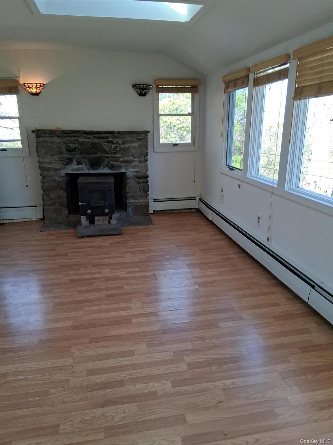 Single Family Oakwood  Orange County, NY 10950, MLS-990080-6