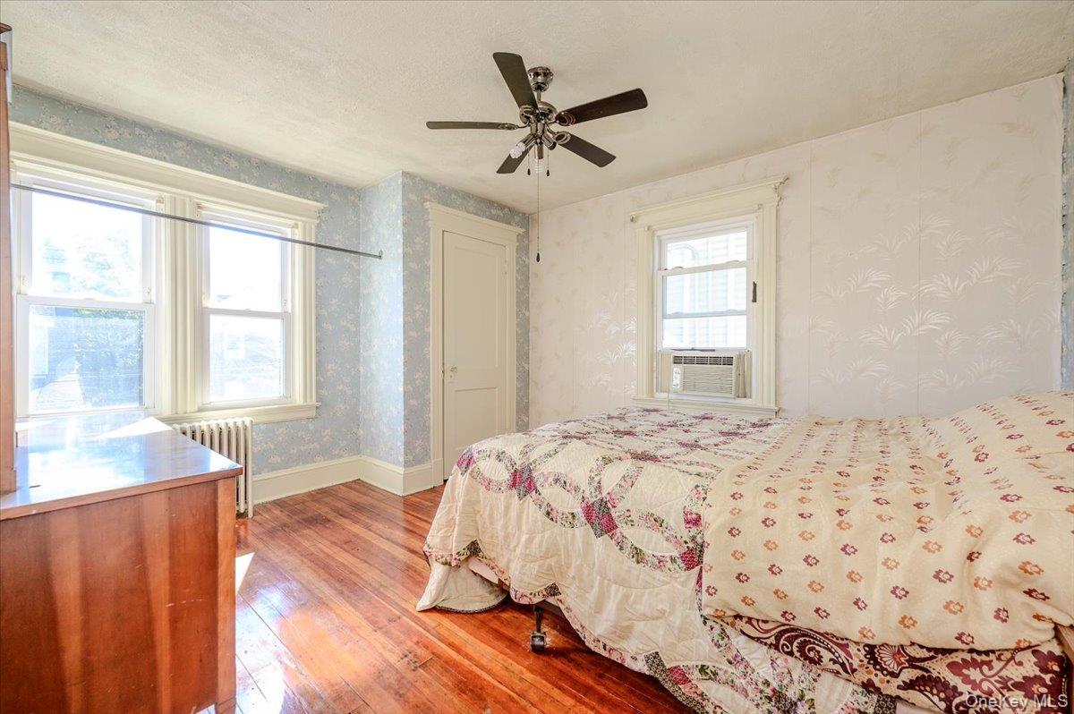Single Family Davis Avenue  Staten Island, NY 10310, MLS-990086-14