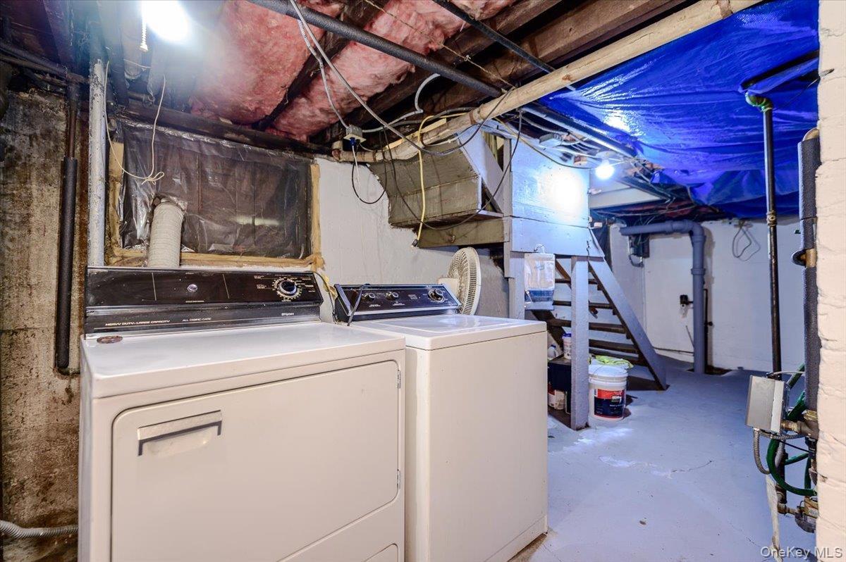 Single Family Davis Avenue  Staten Island, NY 10310, MLS-990086-18