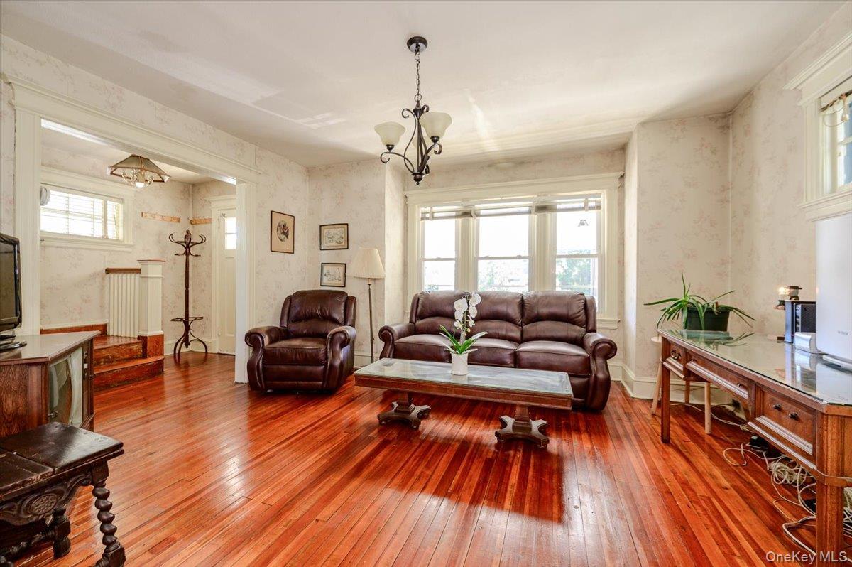 Single Family Davis Avenue  Staten Island, NY 10310, MLS-990086-5