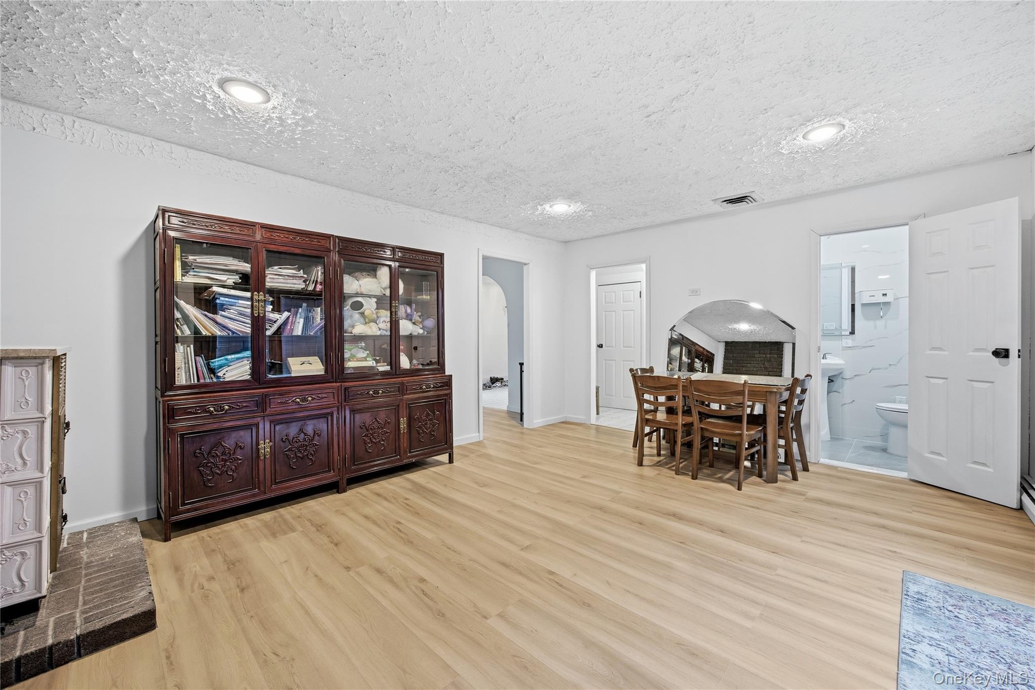 Single Family Millbury  Suffolk County, NY 11720, MLS-990090-14