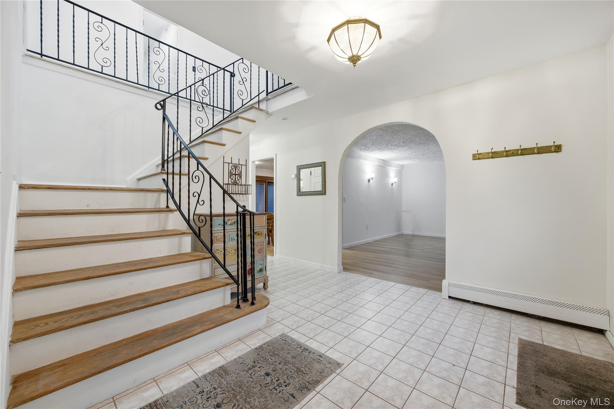Single Family Millbury  Suffolk County, NY 11720, MLS-990090-4