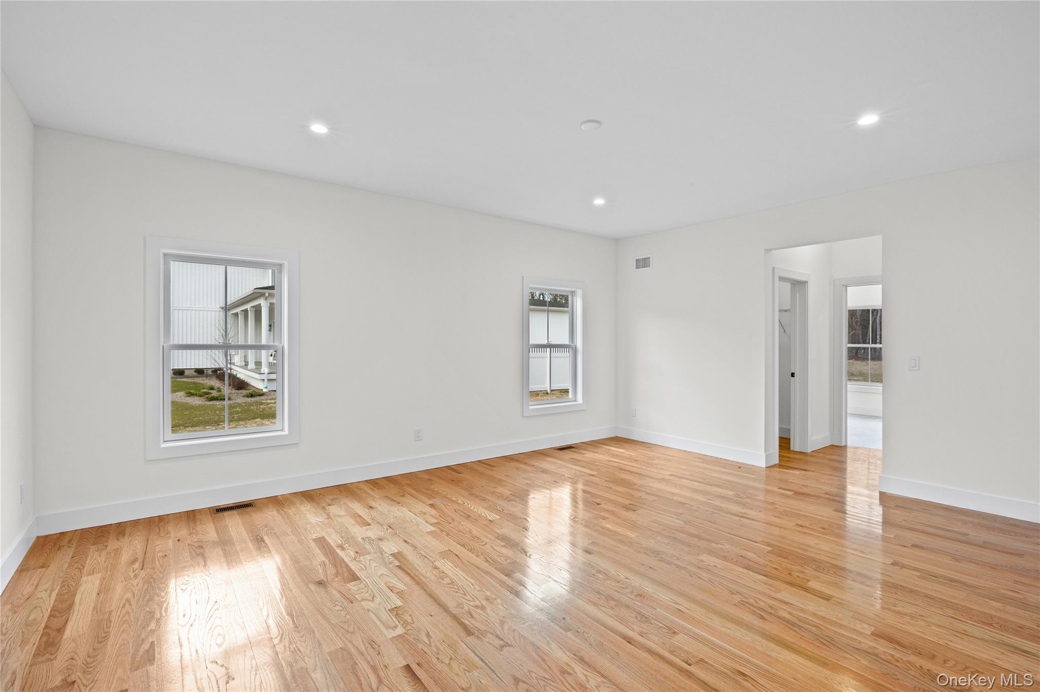 Single Family Jersey Avenue  Suffolk County, NY 11764, MLS-990098-22