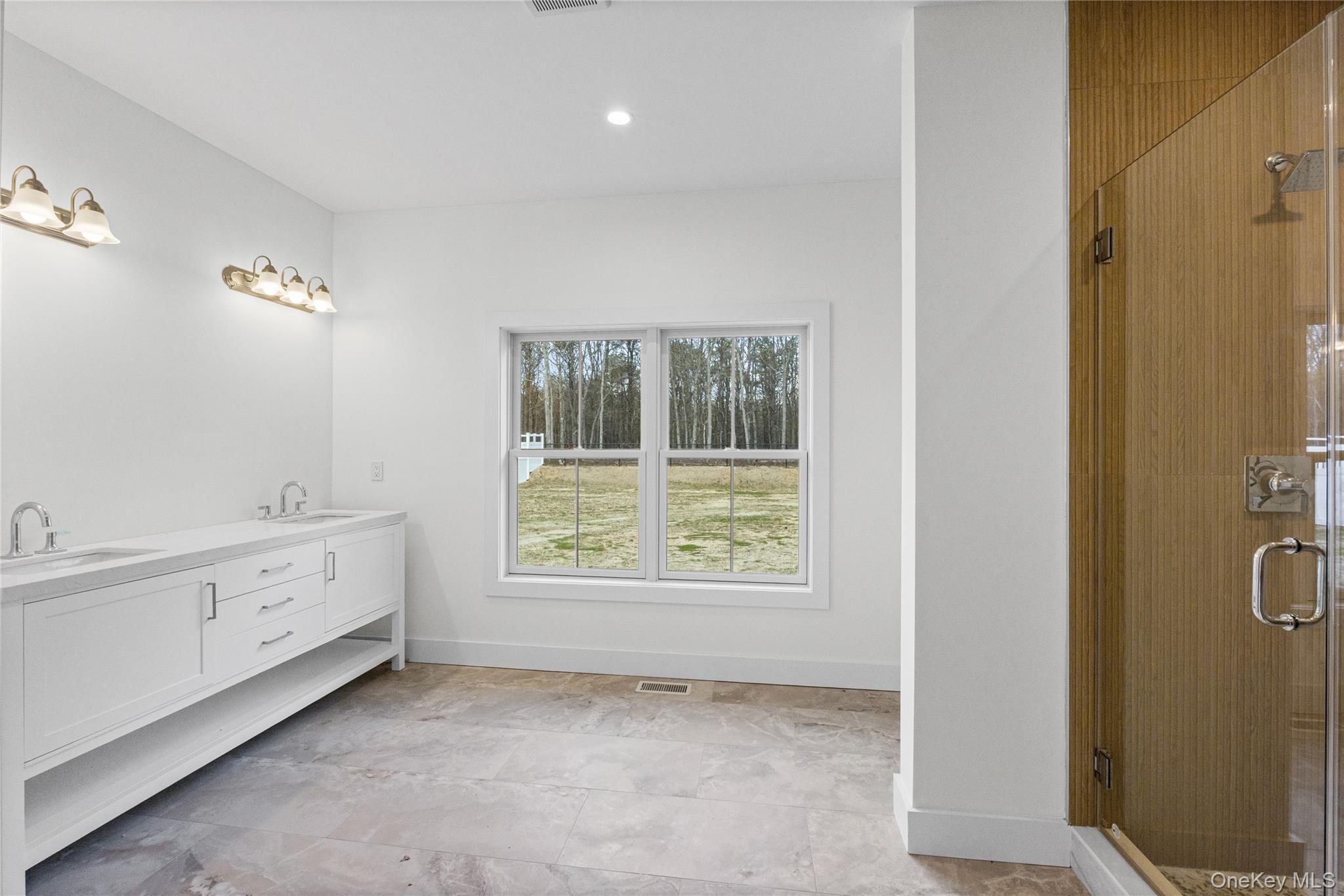 Single Family Jersey Avenue  Suffolk County, NY 11764, MLS-990098-25