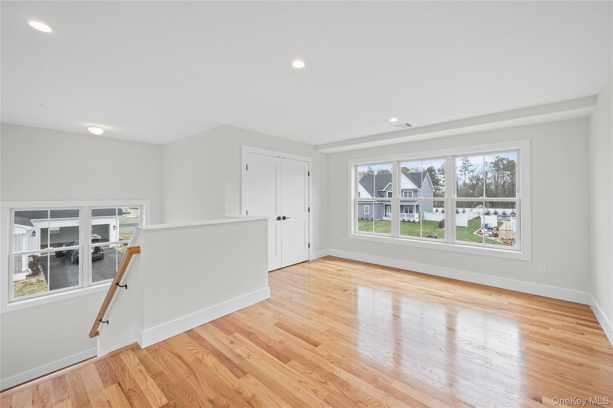 Single Family Jersey Avenue  Suffolk County, NY 11764, MLS-990098-31