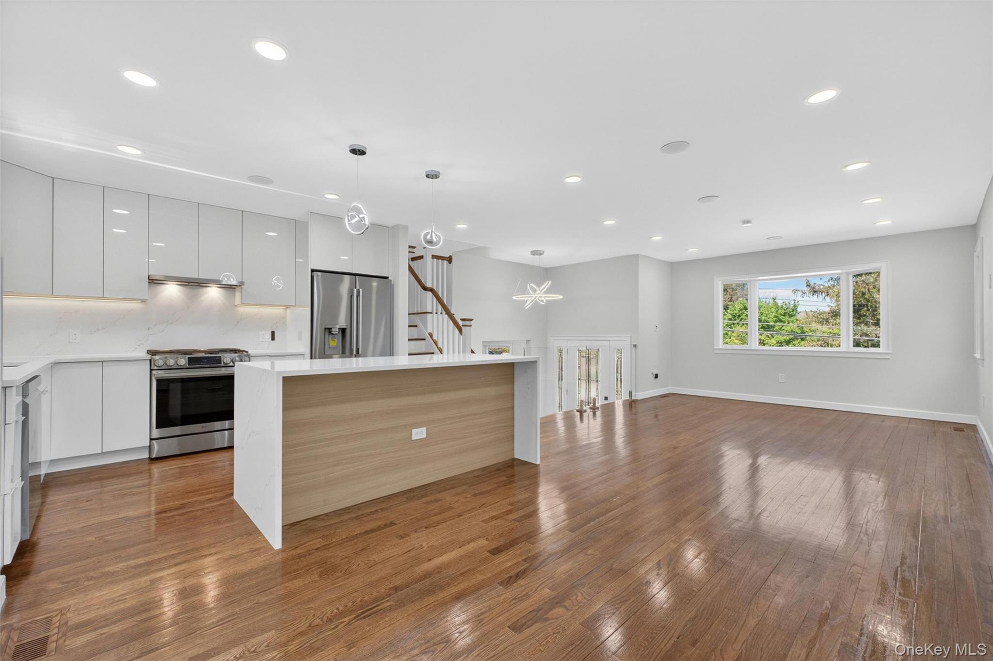 Single Family Buena Vista Westchester County, NY 10566, MLS-990105-10