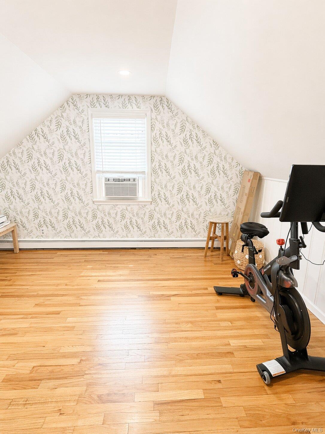 Single Family Public  Suffolk County, NY 11788, MLS-990121-26