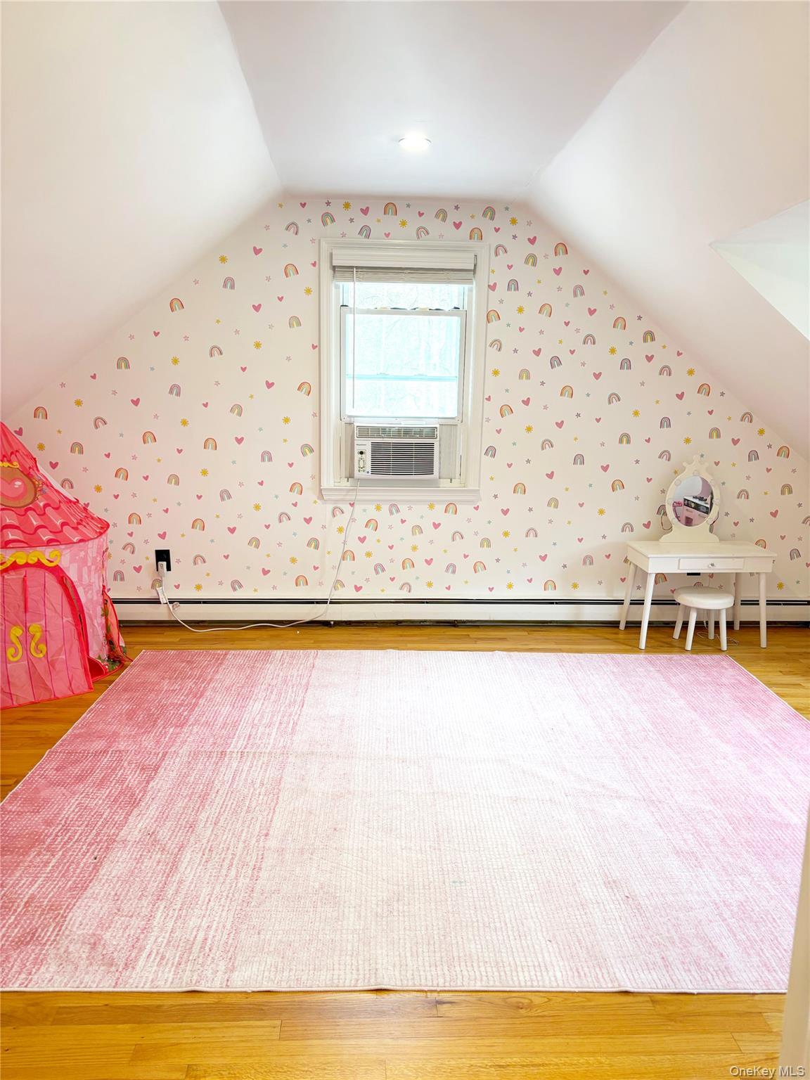 Single Family Public  Suffolk County, NY 11788, MLS-990121-27