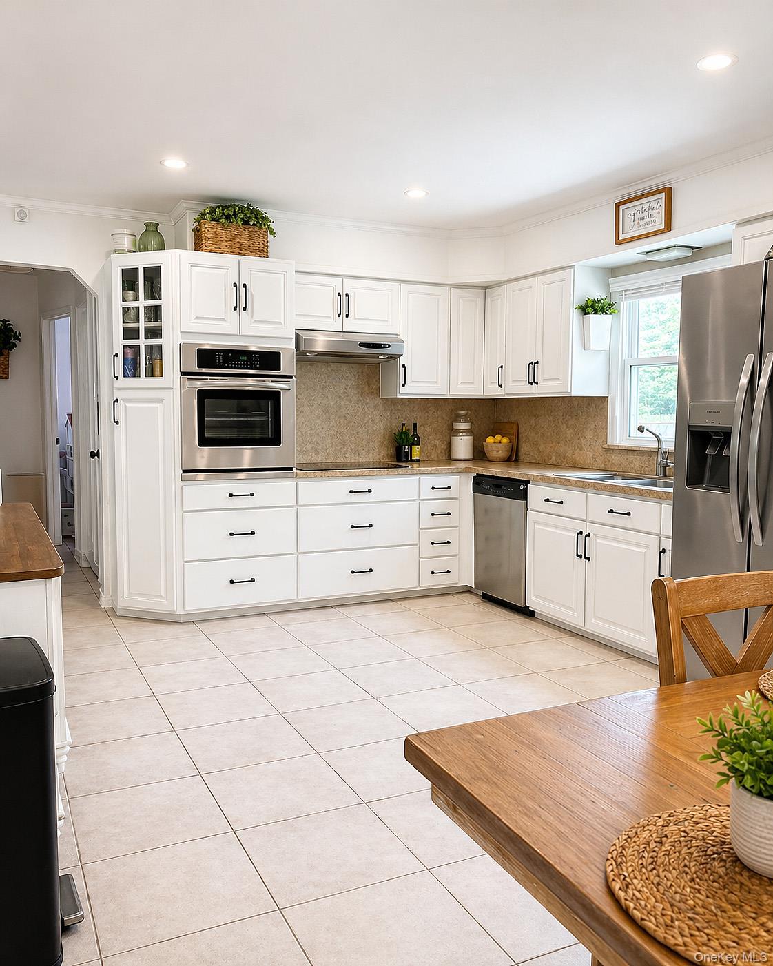 Single Family Public  Suffolk County, NY 11788, MLS-990121-9