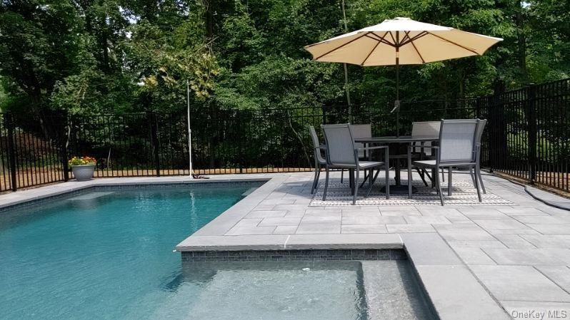 Single Family Greenbush  Rockland County, NY 10983, MLS-990130-4