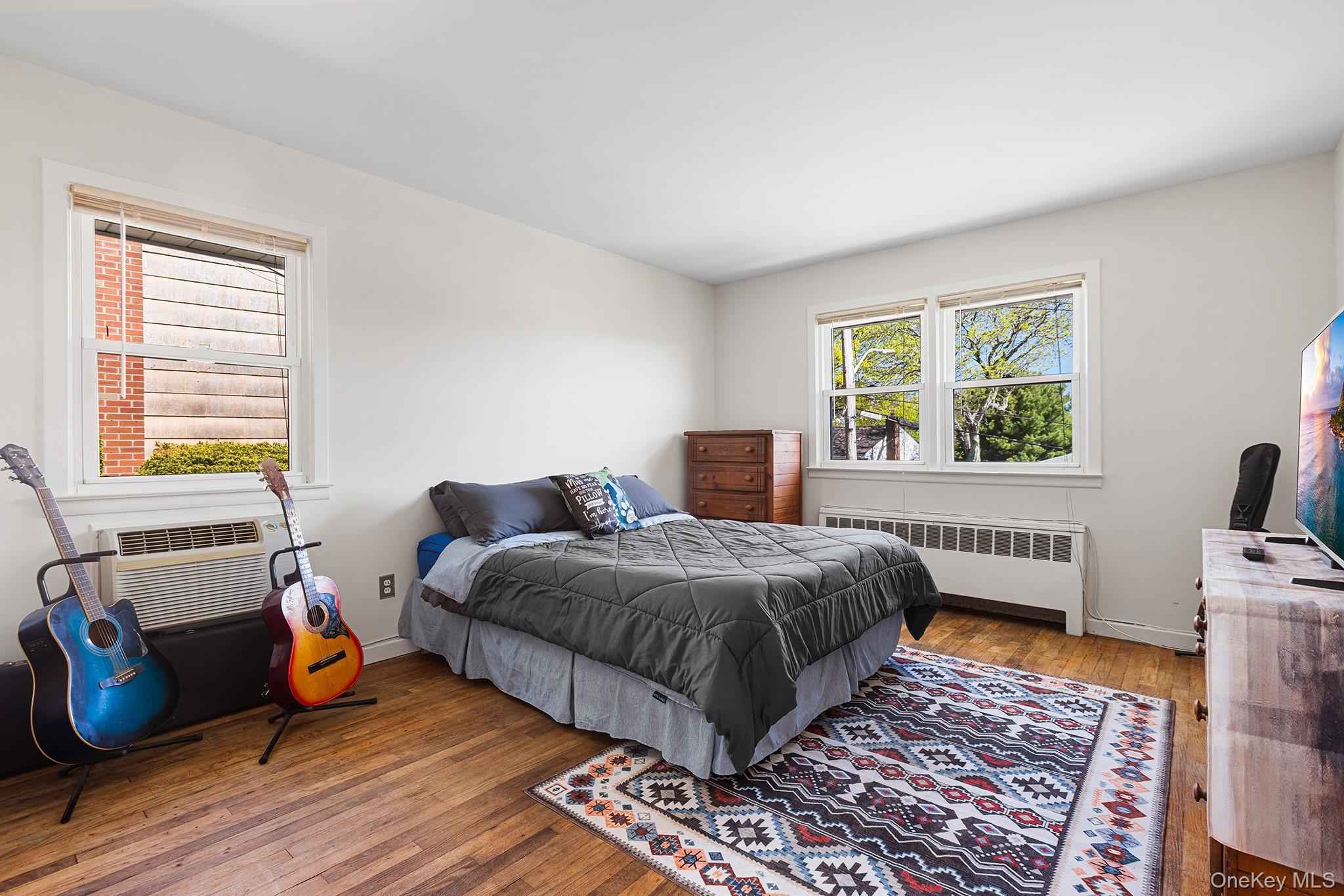 Single Family Homecrest  Westchester County, NY 10703, MLS-990131-13