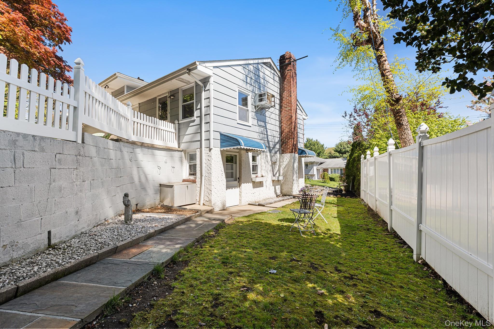 Single Family Homecrest  Westchester County, NY 10703, MLS-990131-27