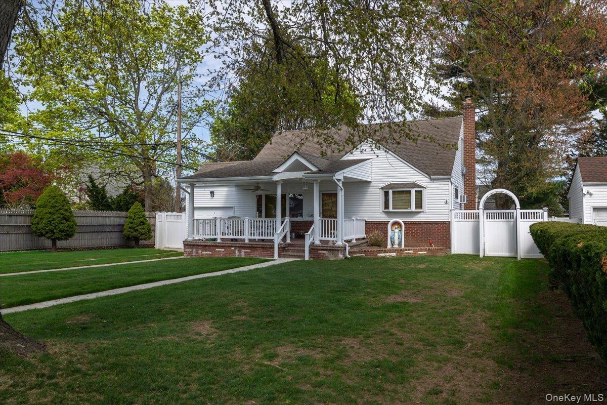 Single Family Louis  Nassau County, NY 11735, MLS-990141-2