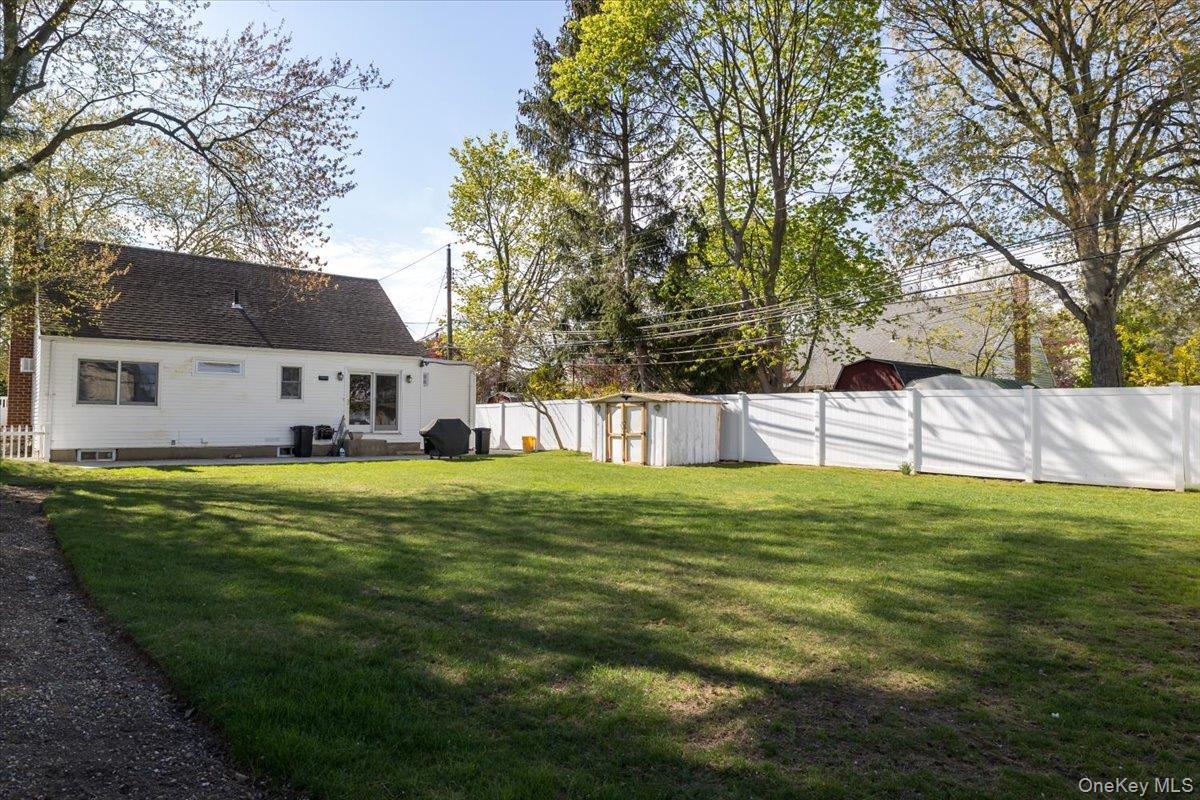 Single Family Louis  Nassau County, NY 11735, MLS-990141-28