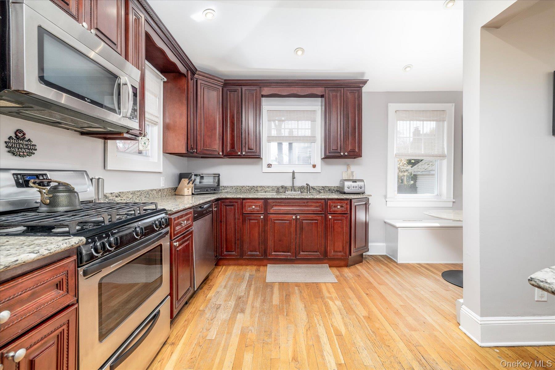 Single Family Nassau  Nassau County, NY 11565, MLS-990147-11