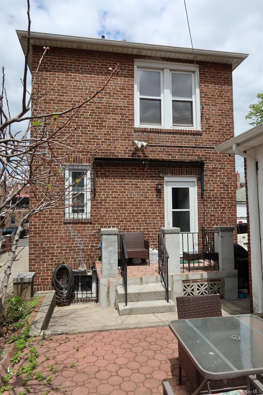 Single Family Adee  Bronx, NY 10467, MLS-990150-31