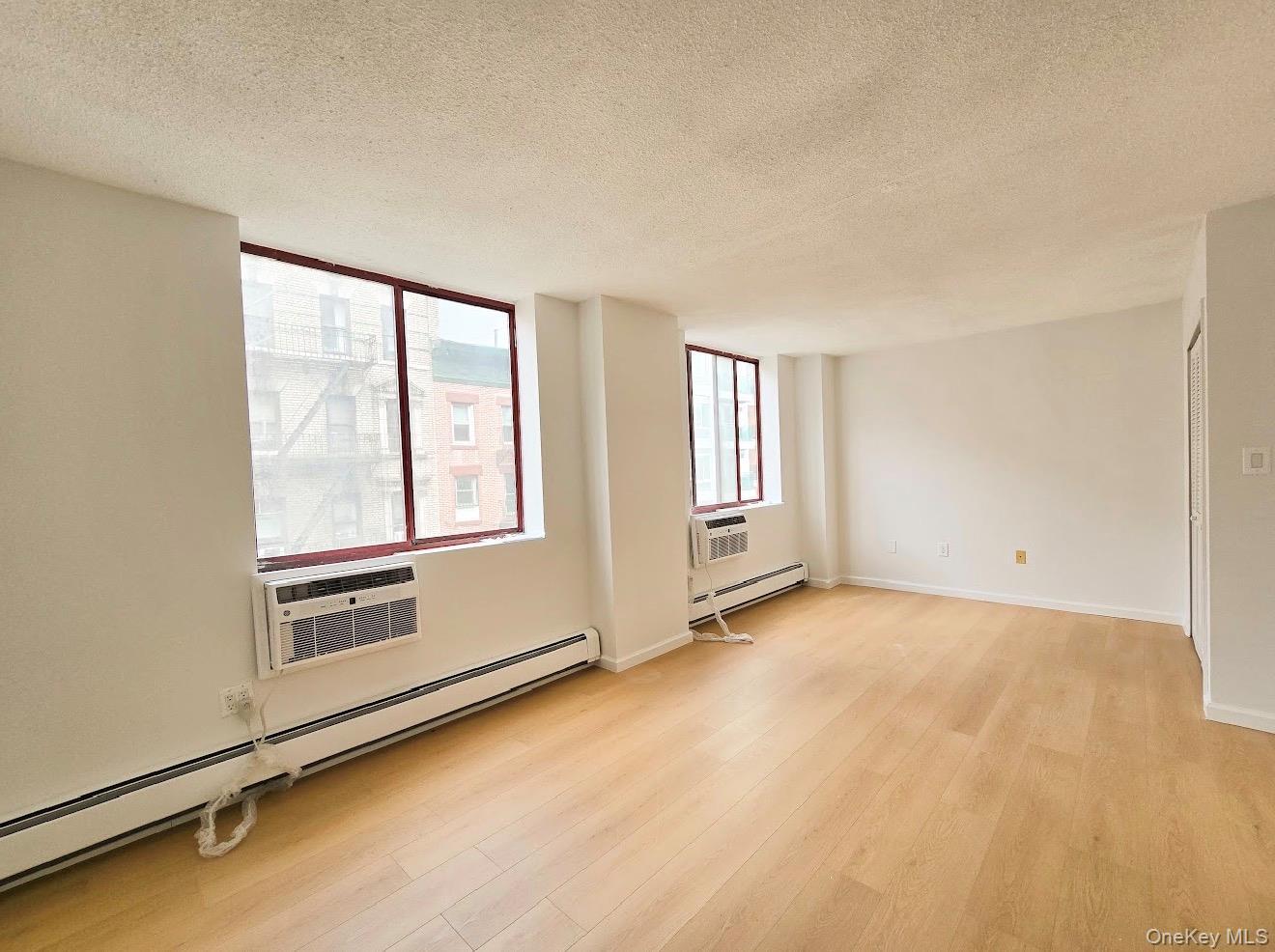 Condo Hester  Manhattan, NY 10002, MLS-990165-16