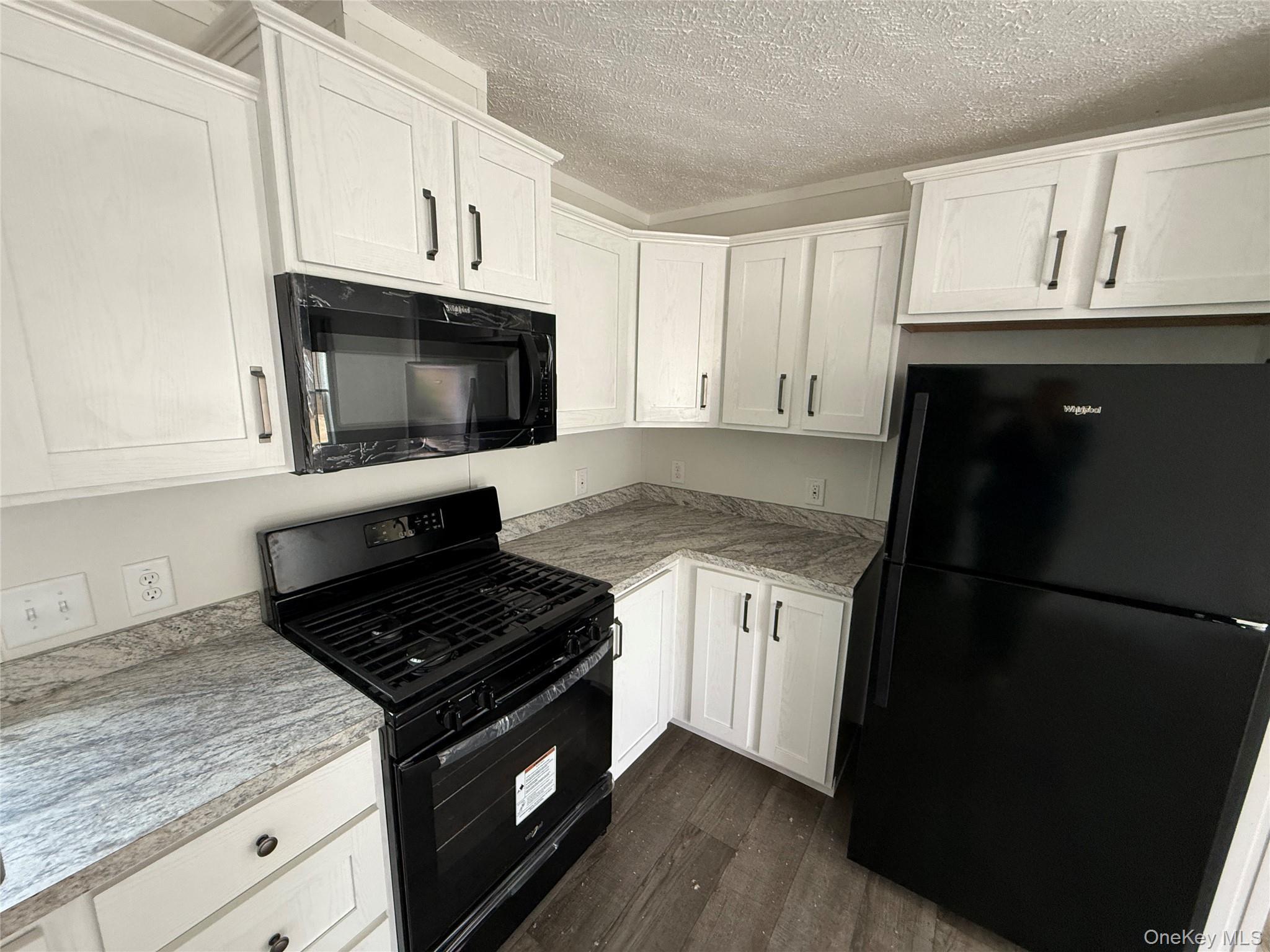Single Family Shore  Sullivan County, NY 12722, MLS-990175-6