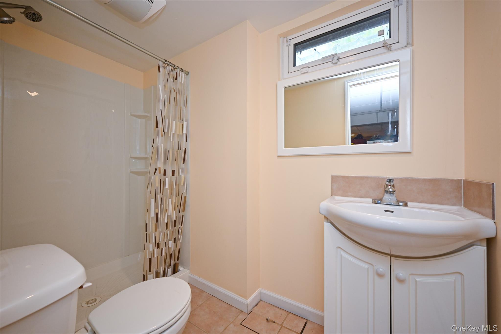 Single Family Roundabout  Suffolk County, NY 11787, MLS-990199-19