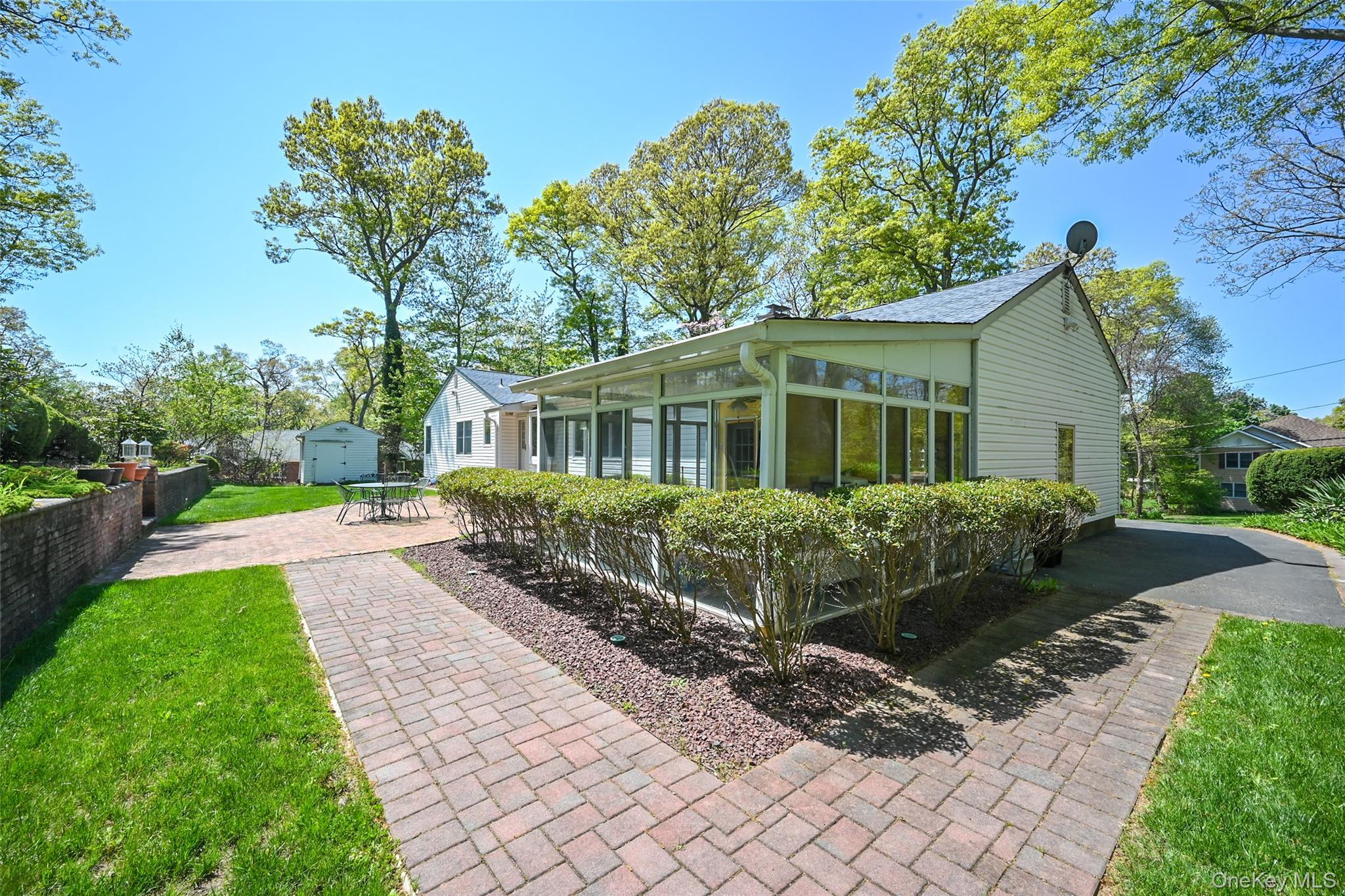 Single Family Roundabout  Suffolk County, NY 11787, MLS-990199-21