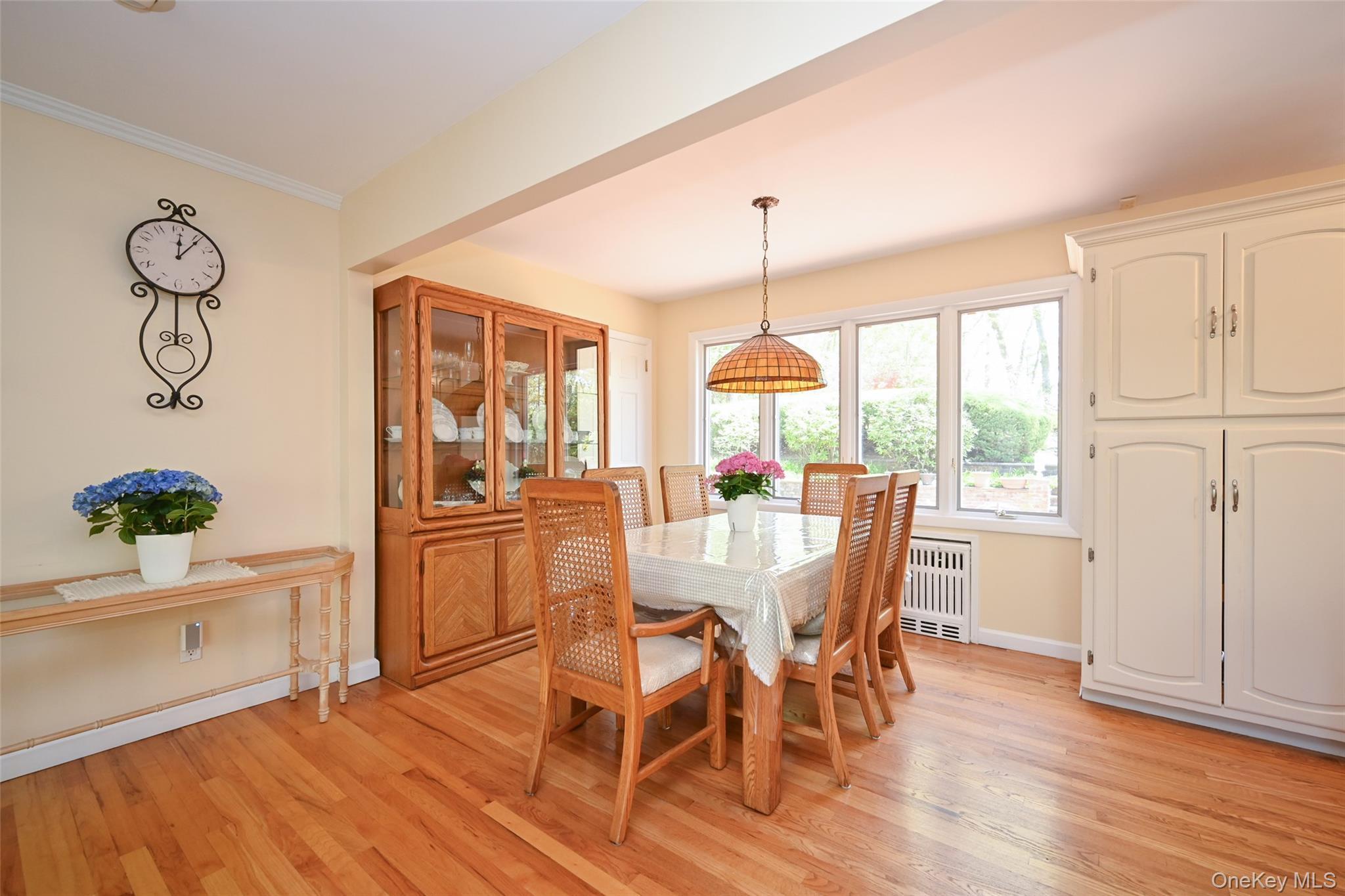 Single Family Roundabout  Suffolk County, NY 11787, MLS-990199-5