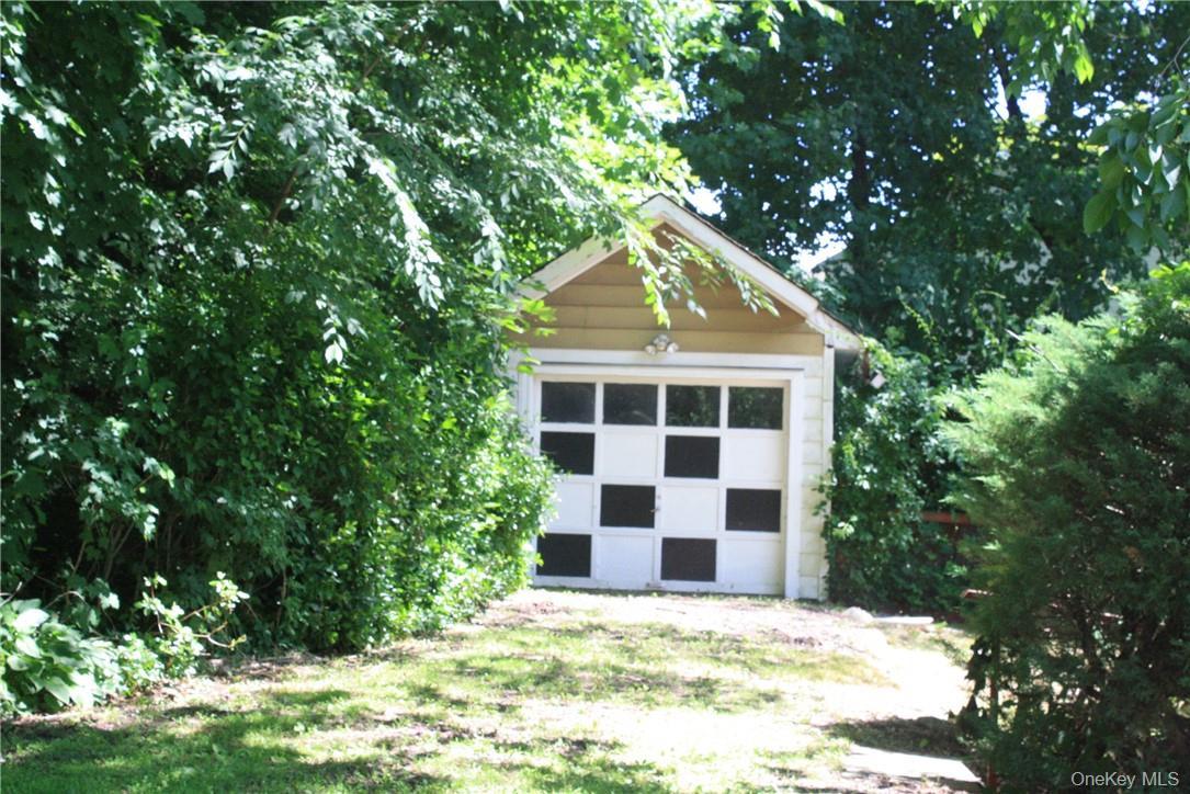Single Family Pleasant Drive Putnam County, NY 10512, MLS-990205-6
